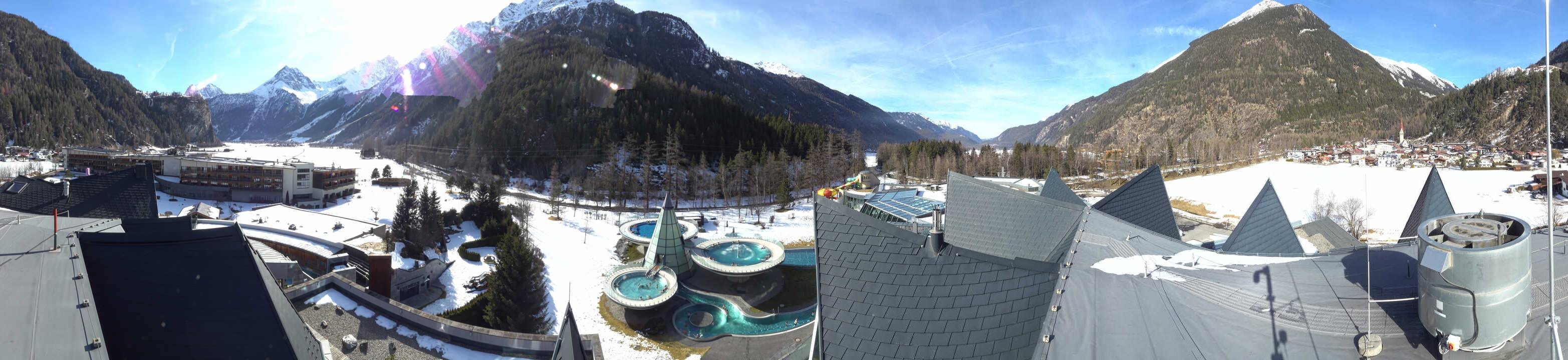 Archived image Webcam Längenfeld: View Aqua Dome