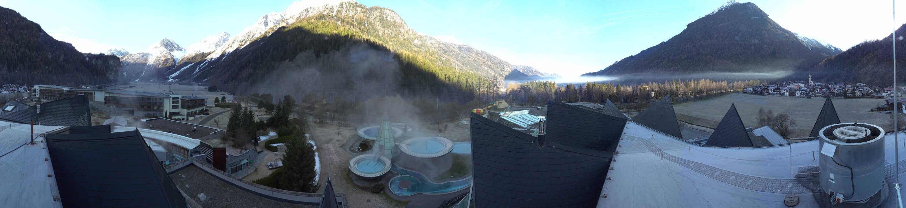 Archived image Webcam Längenfeld: View Aqua Dome