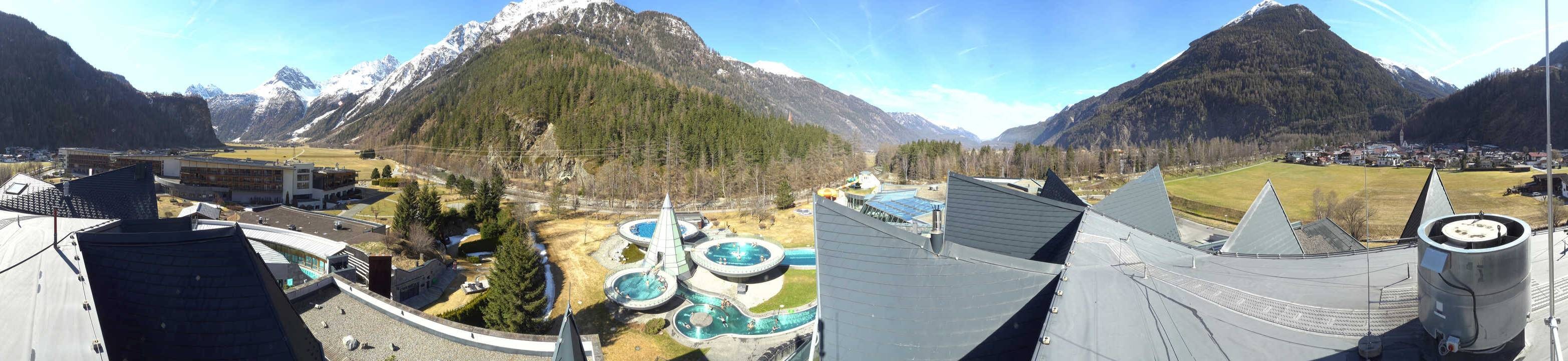 Archived image Webcam Längenfeld: View Aqua Dome