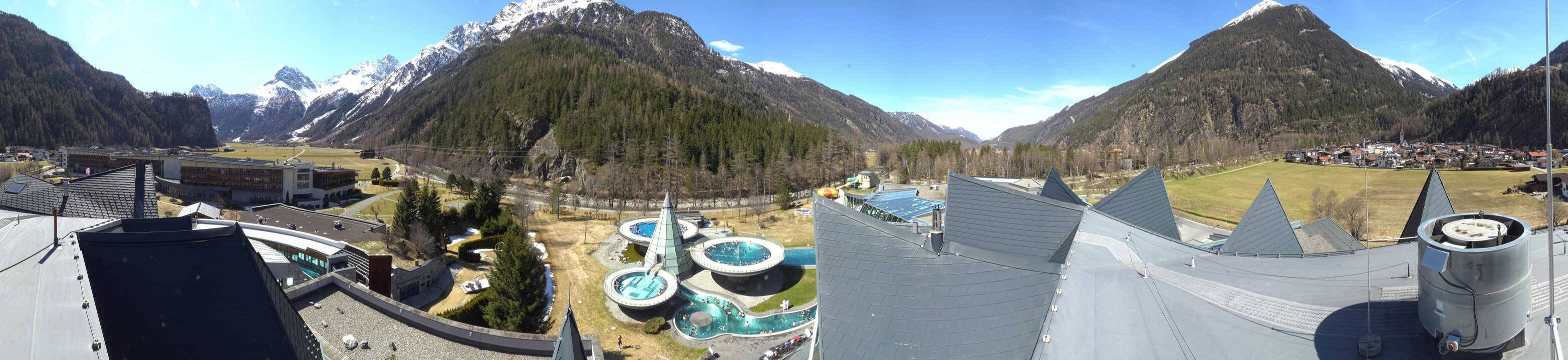 Archived image Webcam Längenfeld: View Aqua Dome