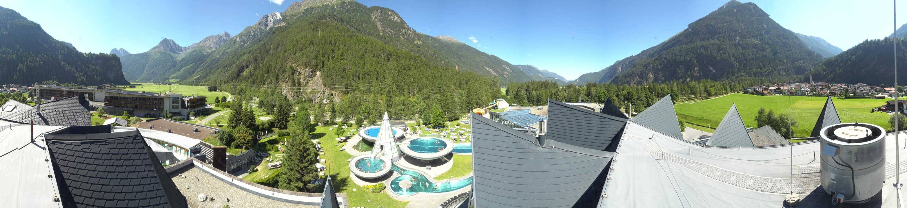 Archived image Webcam Längenfeld: View Aqua Dome