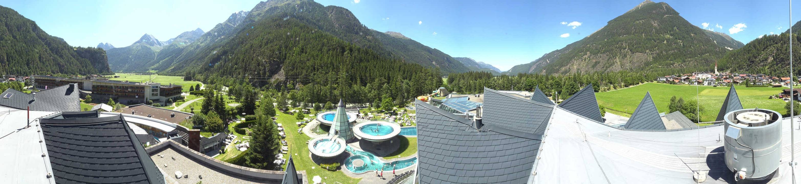 Archived image Webcam Längenfeld: View Aqua Dome