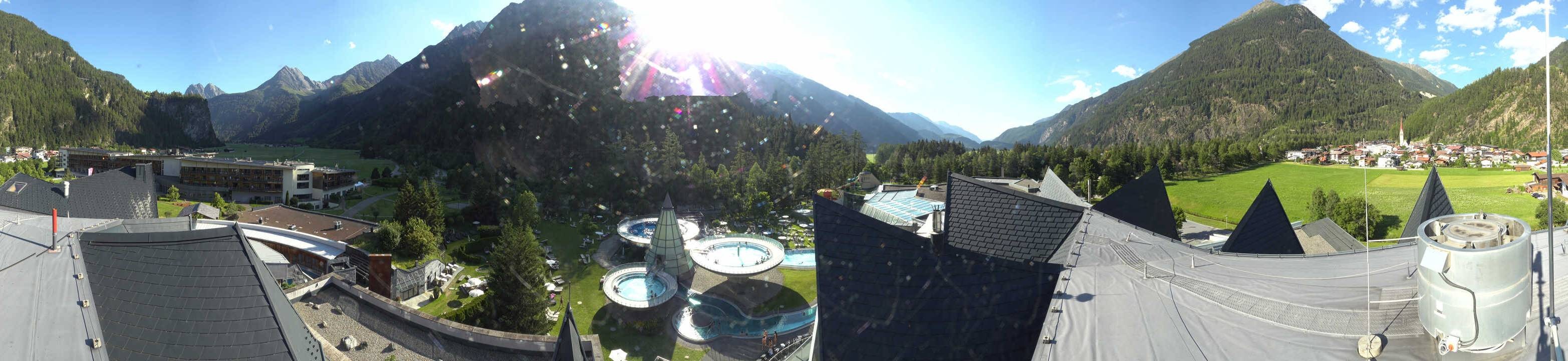 Archived image Webcam Längenfeld: View Aqua Dome