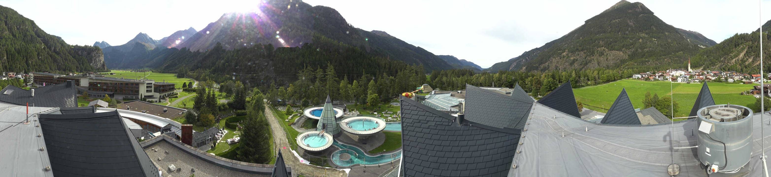 Archived image Webcam Längenfeld: View Aqua Dome