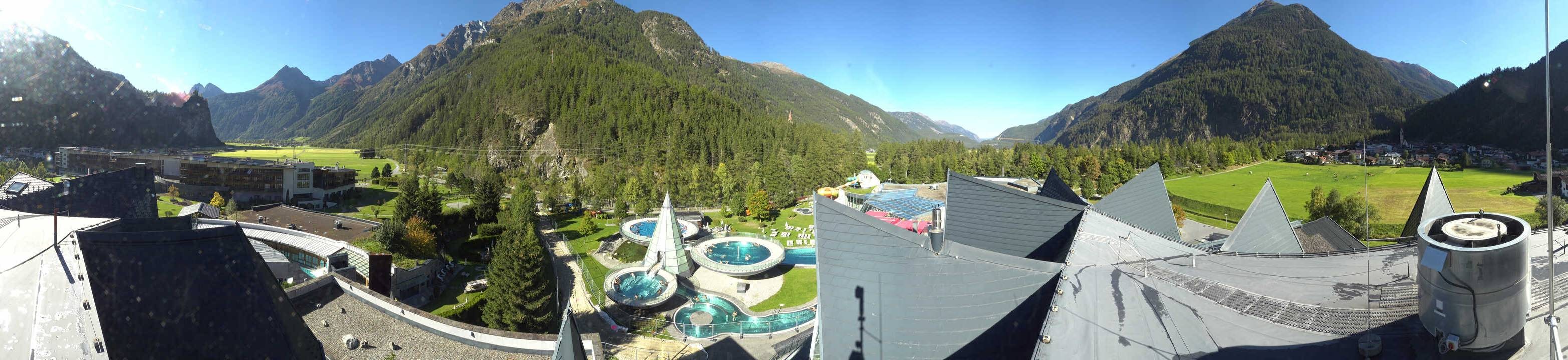 Archived image Webcam Längenfeld: View Aqua Dome