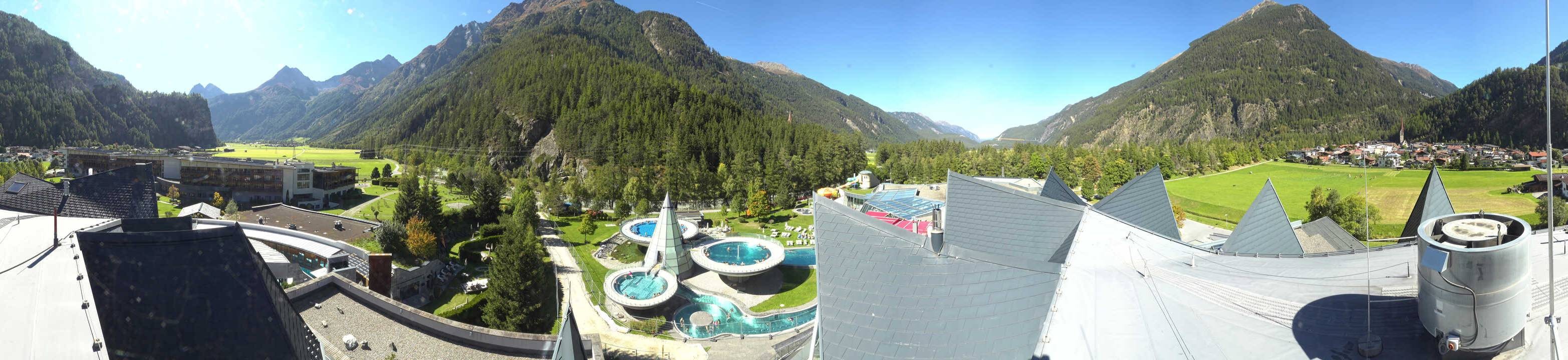 Archived image Webcam Längenfeld: View Aqua Dome