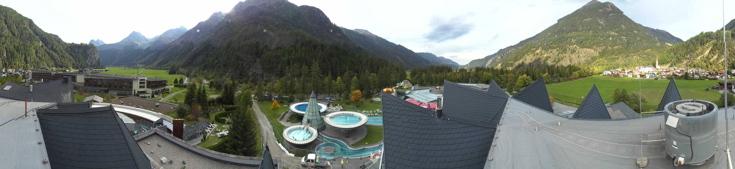 Archived image Webcam Längenfeld: View Aqua Dome