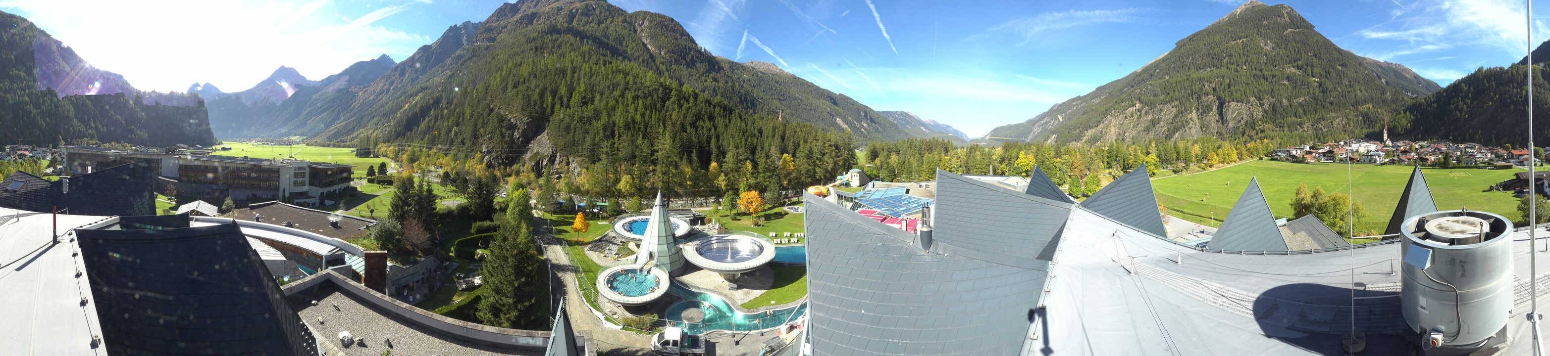 Archived image Webcam Längenfeld: View Aqua Dome