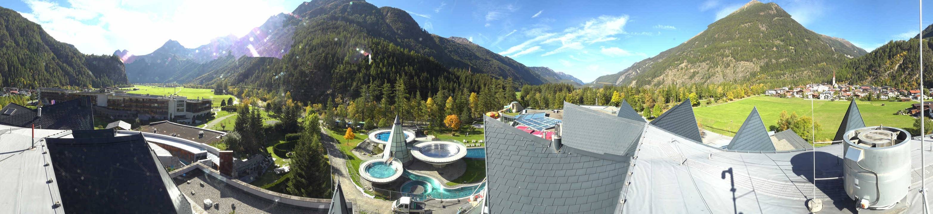 Archived image Webcam Längenfeld: View Aqua Dome