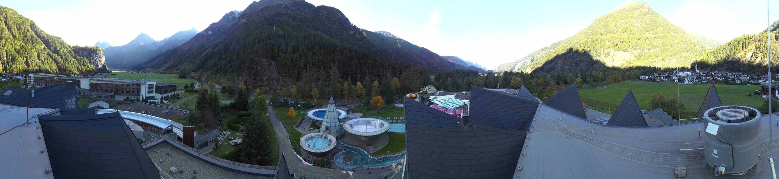 Archived image Webcam Längenfeld: View Aqua Dome