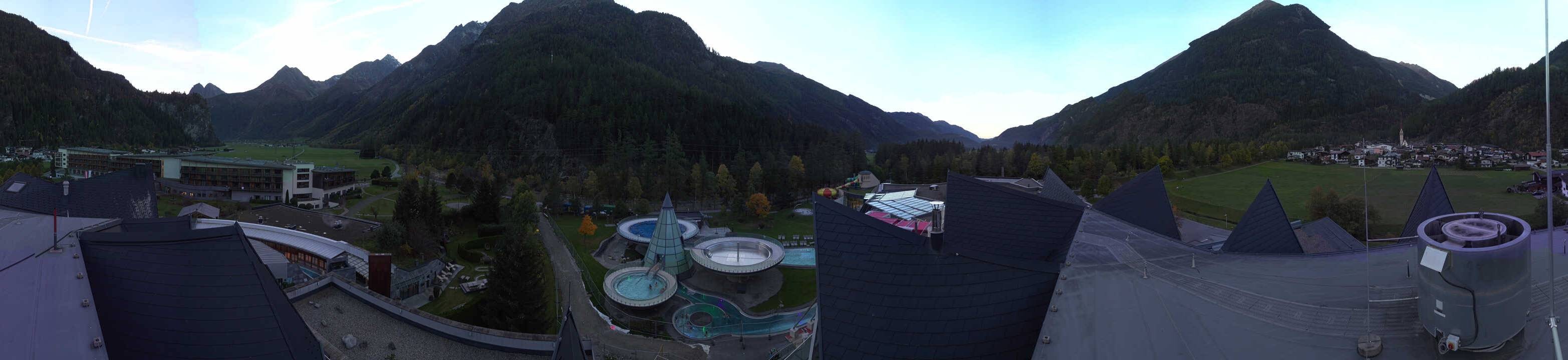 Archived image Webcam Längenfeld: View Aqua Dome