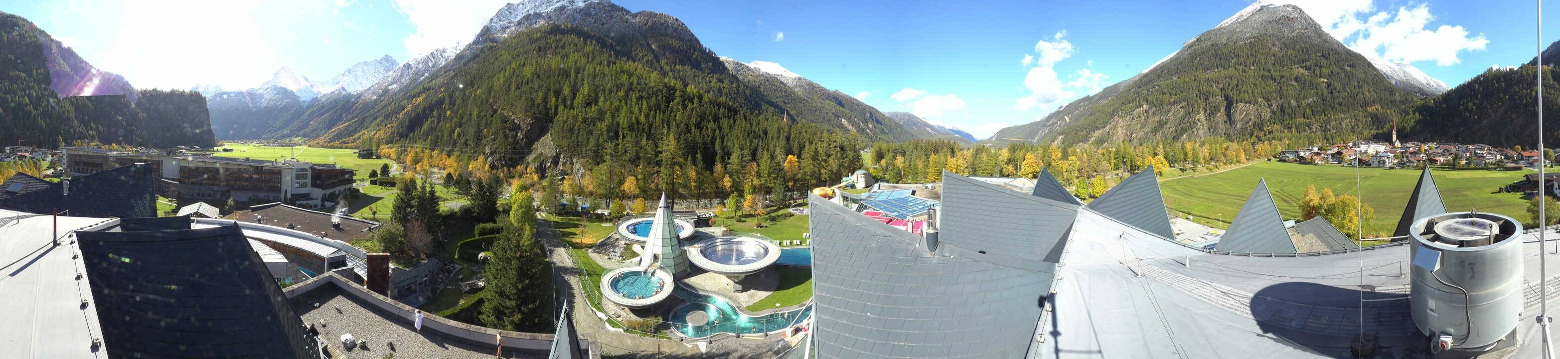 Archived image Webcam Längenfeld: View Aqua Dome