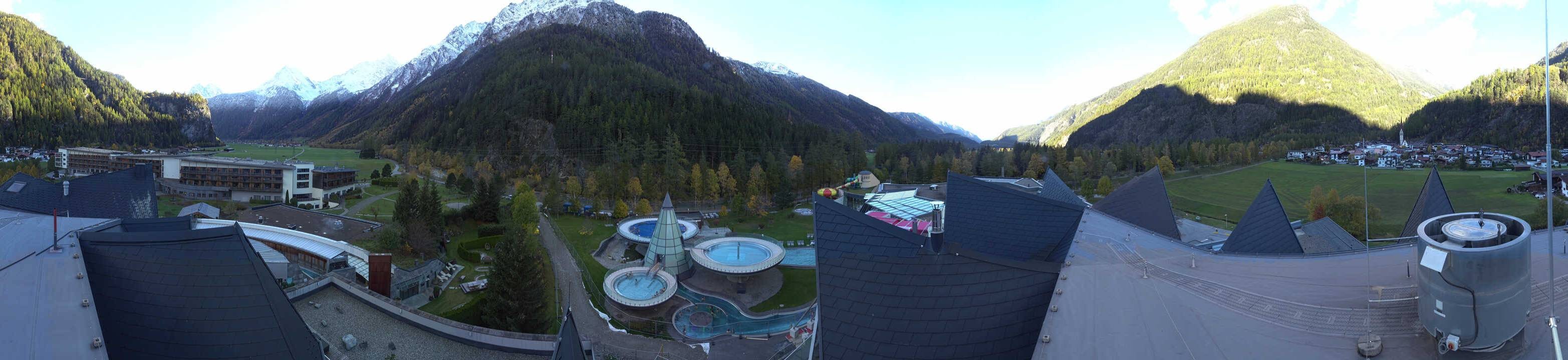 Archived image Webcam Längenfeld: View Aqua Dome