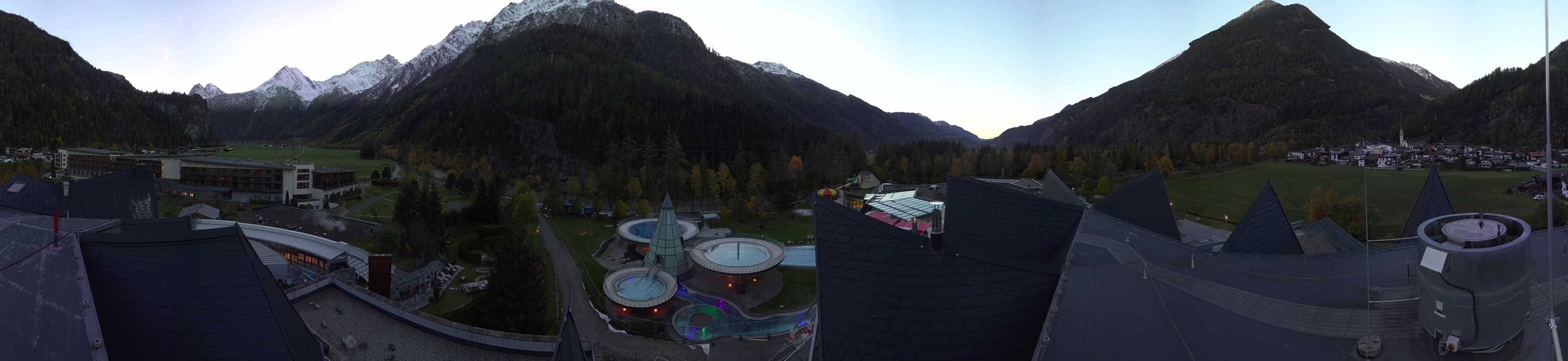Archived image Webcam Längenfeld: View Aqua Dome