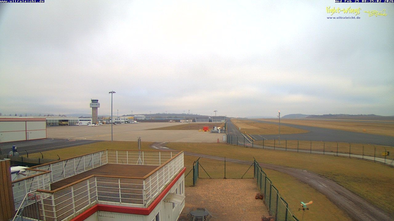 Archived image Webcam Airfield Kassel