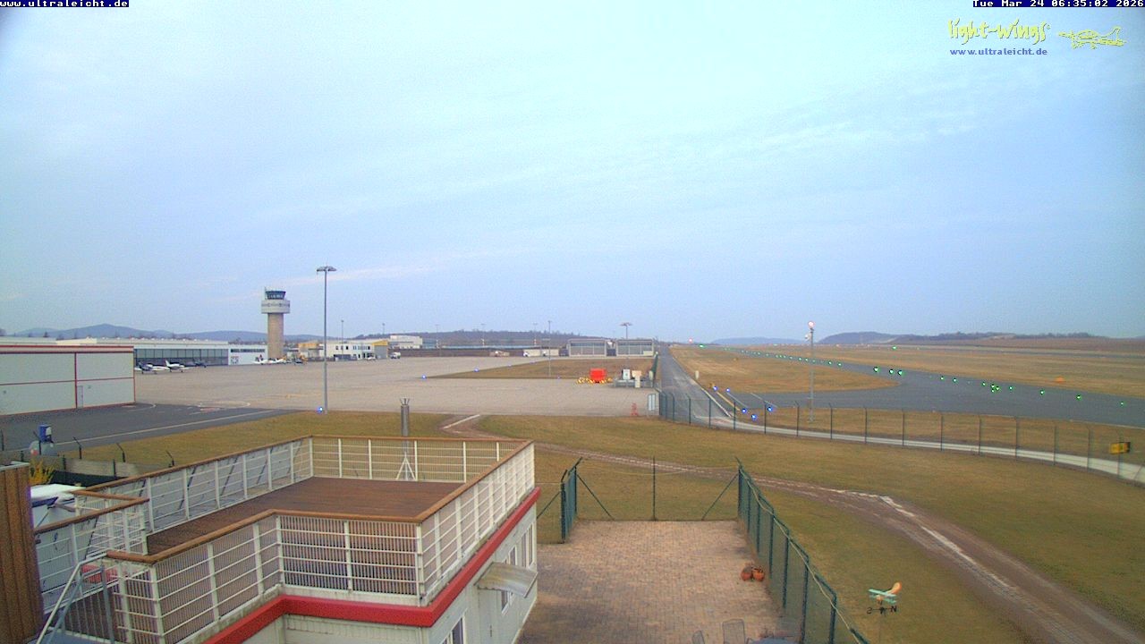 Archived image Webcam Airfield Kassel