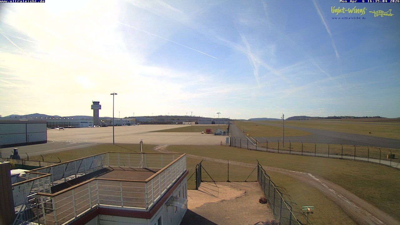 Archived image Webcam Airfield Kassel