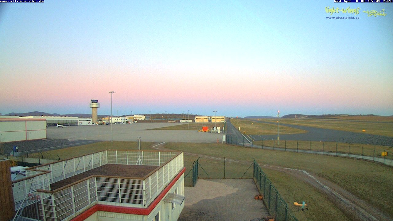 Archived image Webcam Airfield Kassel