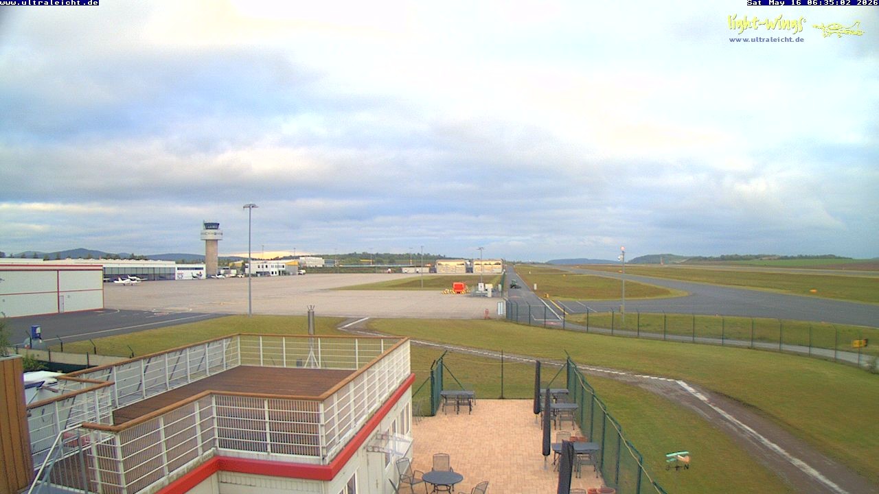 Archived image Webcam Airfield Kassel