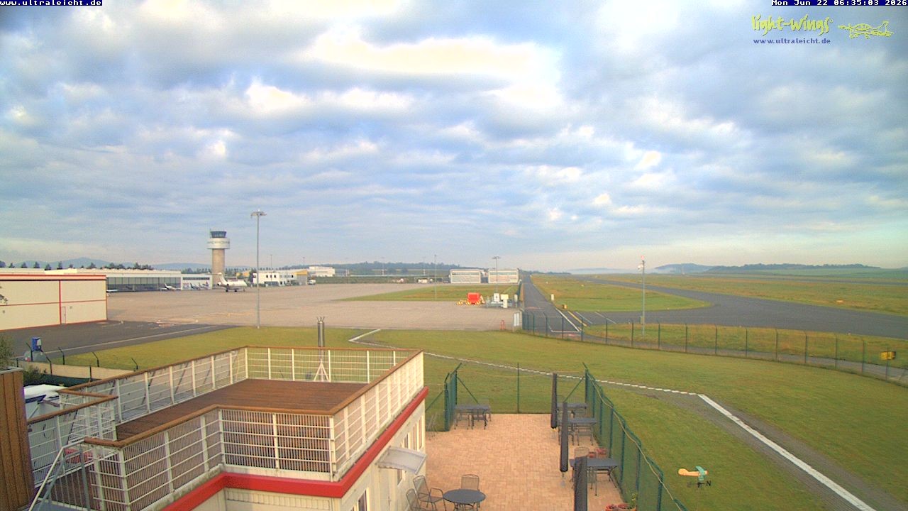 Archived image Webcam Airfield Kassel
