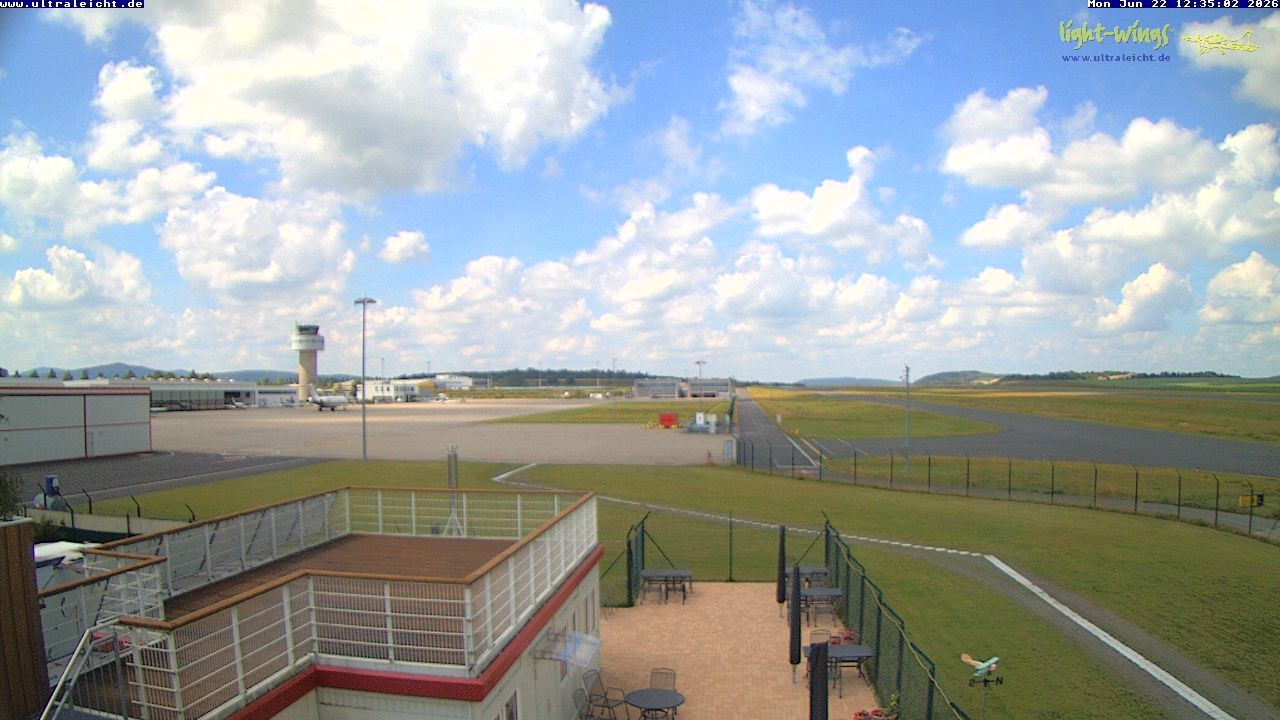 Archived image Webcam Airfield Kassel