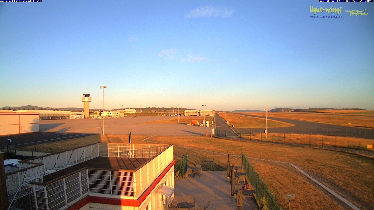 Archived image Webcam Airfield Kassel