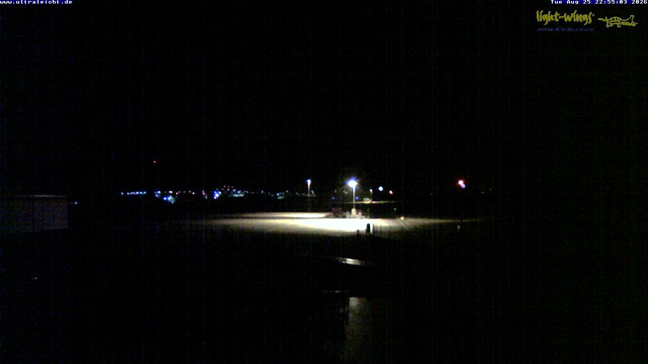 Archived image Webcam Airfield Kassel