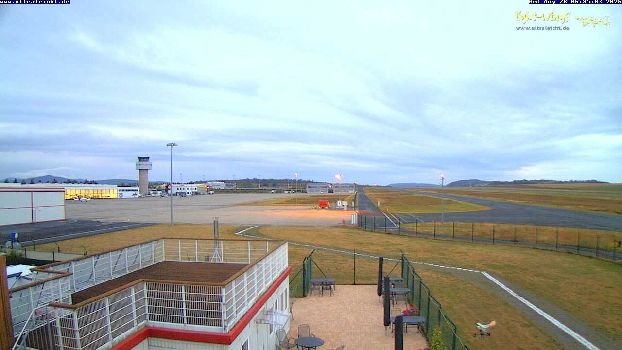 Archived image Webcam Airfield Kassel