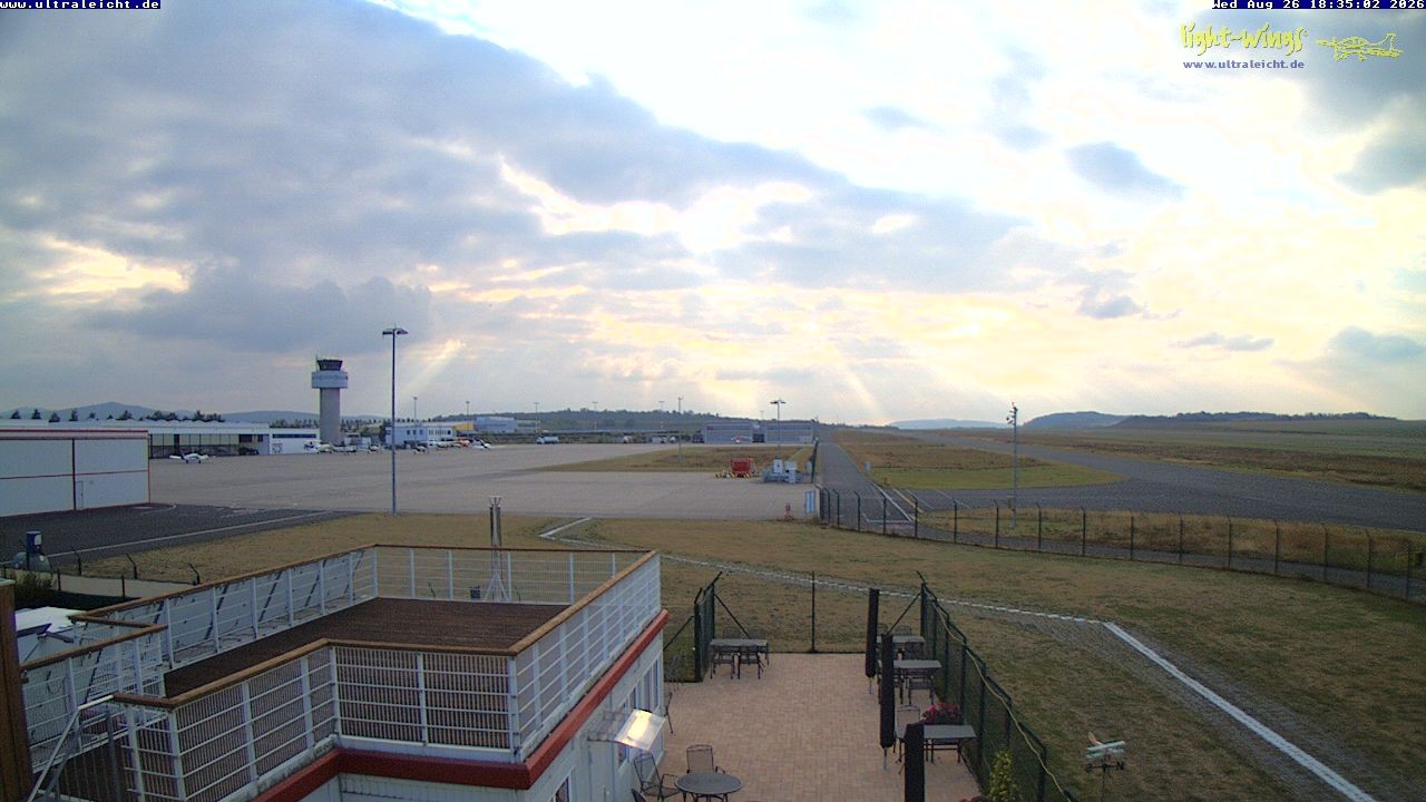 Archived image Webcam Airfield Kassel