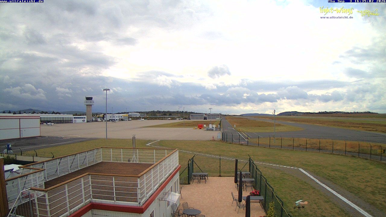 Archived image Webcam Airfield Kassel