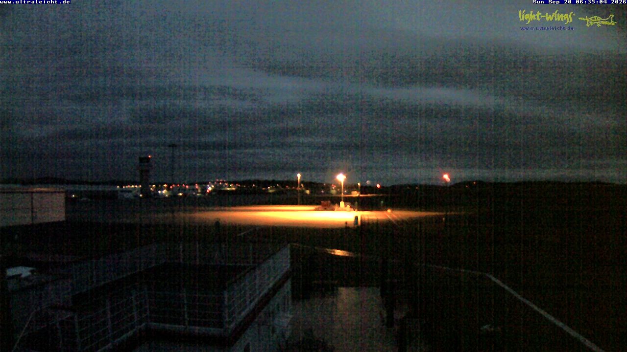 Archived image Webcam Airfield Kassel