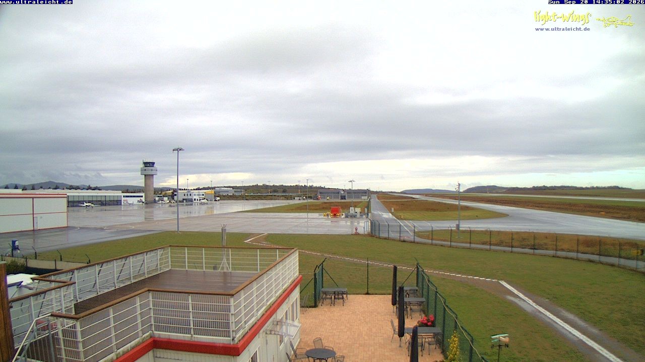 Archived image Webcam Airfield Kassel