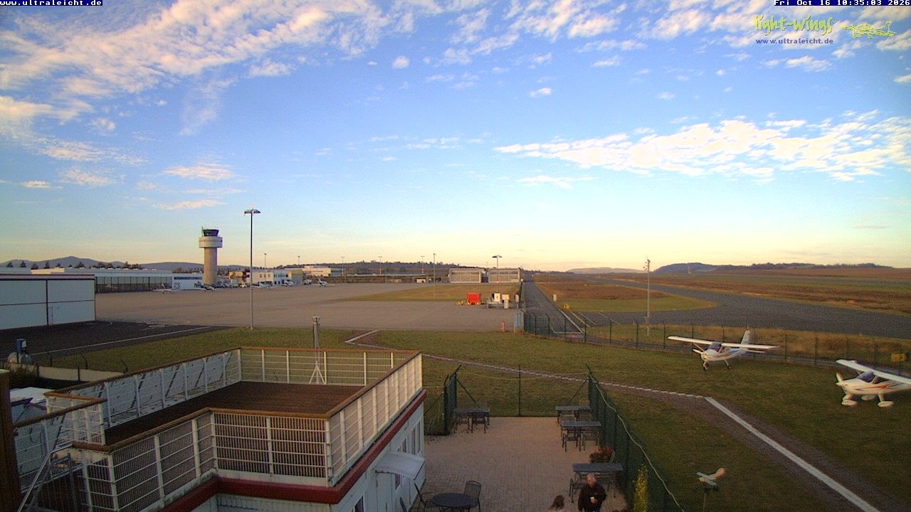 Archived image Webcam Airfield Kassel