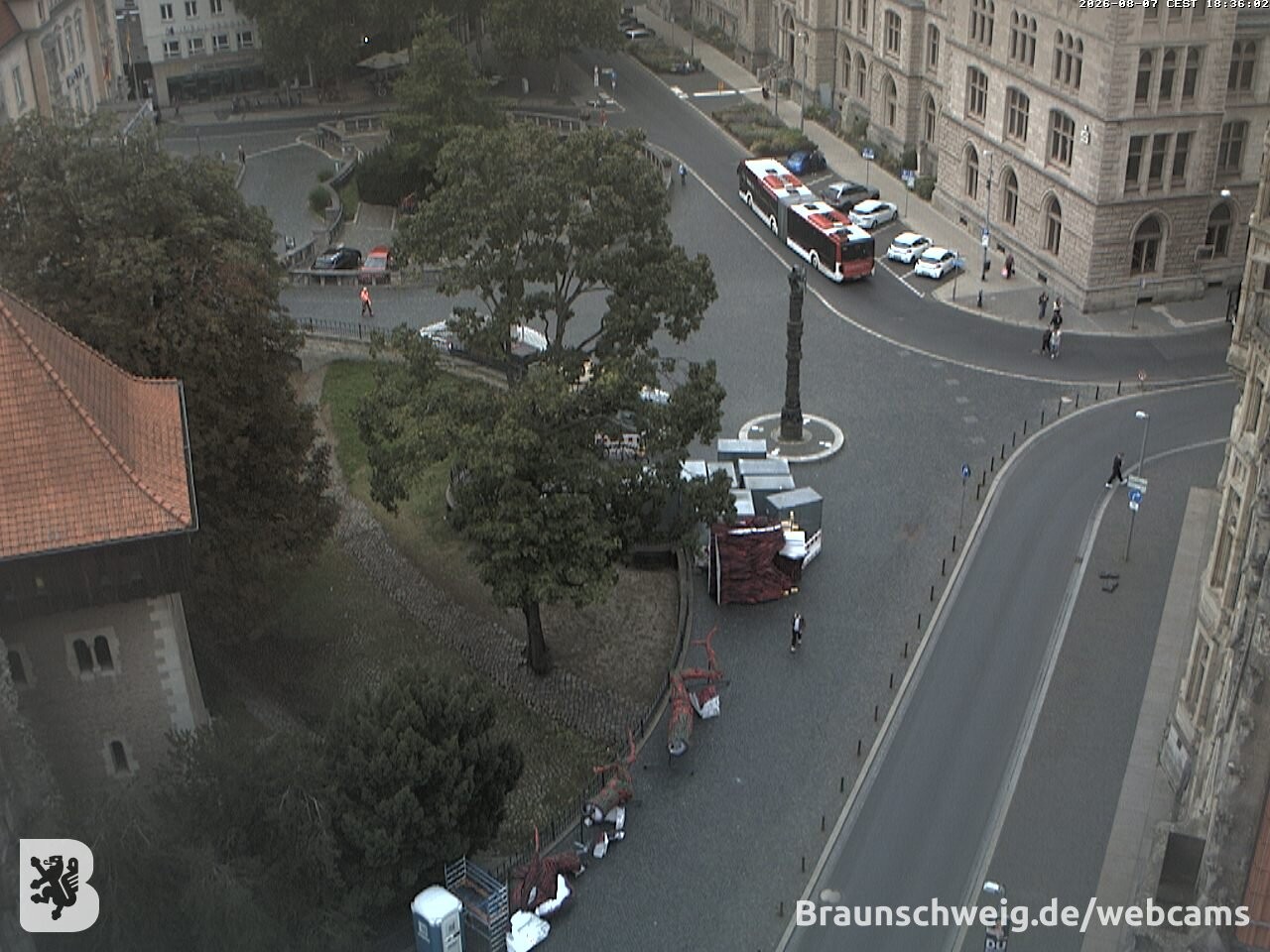 Archived image Webcam Town Hall Braunschweig