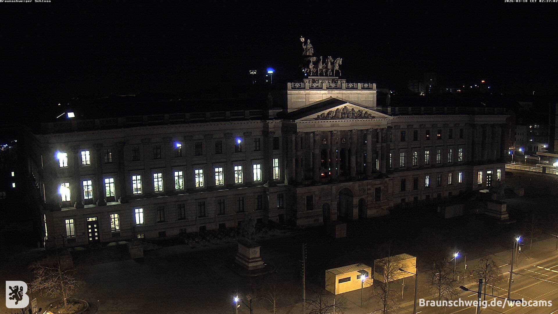 Archived image Webcam Palace of Braunschweig