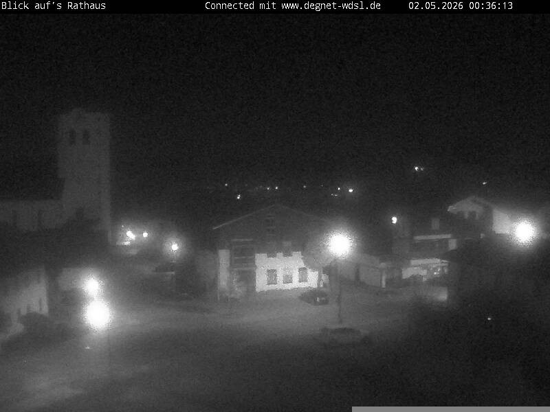 Archiv Foto Webcam Hunderdorf - Blick auf Pfarrkirche St. Nikolaus