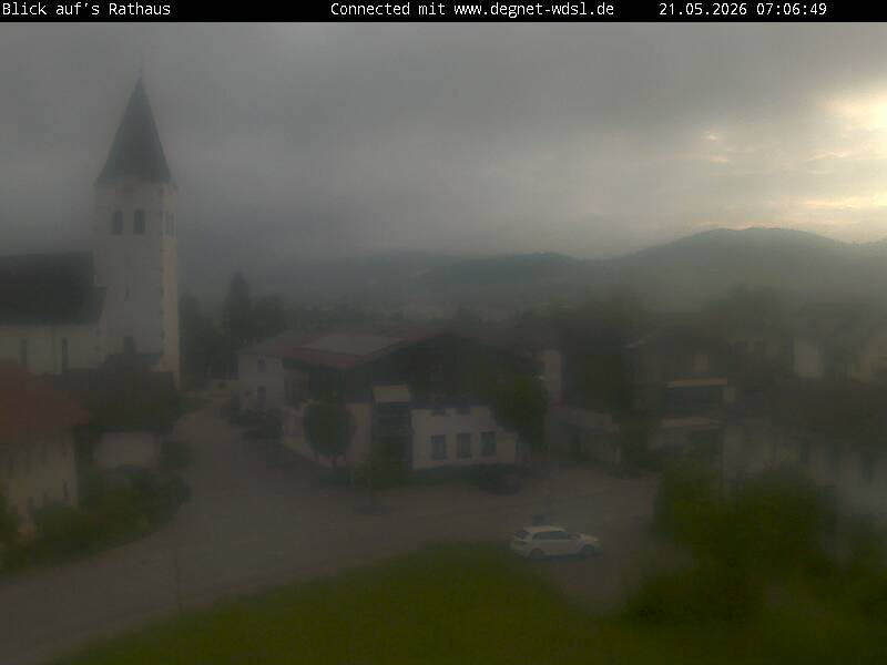 Archived image Webcam Hunderdorf - view towards church St. Nikolaus