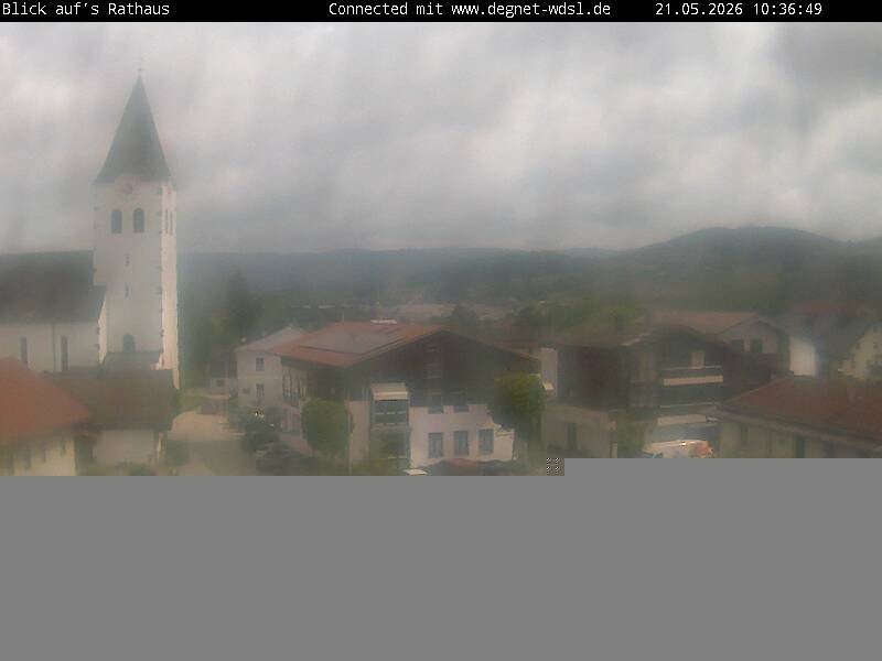 Archived image Webcam Hunderdorf - view towards church St. Nikolaus