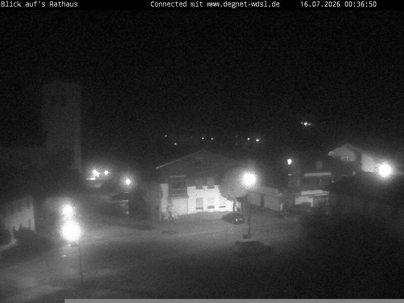 Archived image Webcam Hunderdorf - view towards church St. Nikolaus