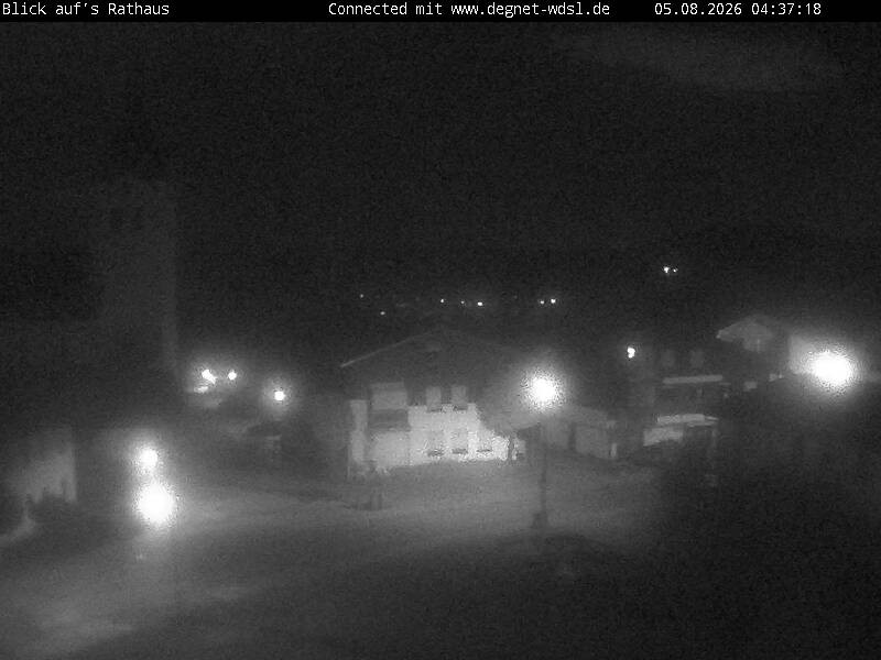 Archiv Foto Webcam Hunderdorf - Blick auf Pfarrkirche St. Nikolaus