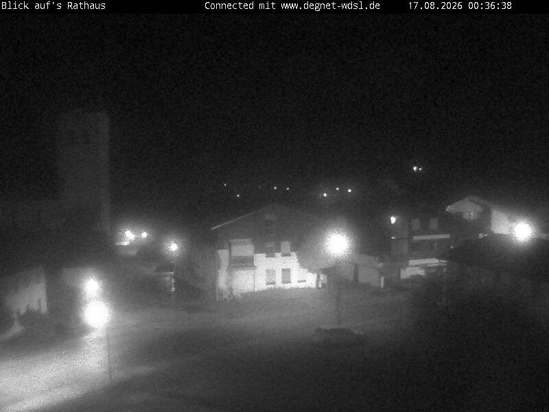 Archiv Foto Webcam Hunderdorf - Blick auf Pfarrkirche St. Nikolaus
