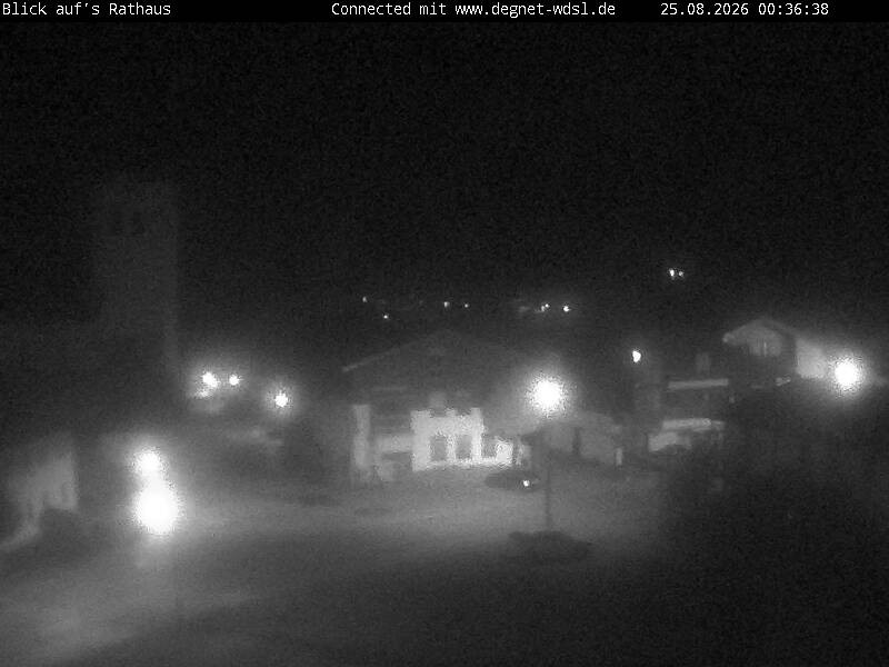 Archived image Webcam Hunderdorf - view towards church St. Nikolaus
