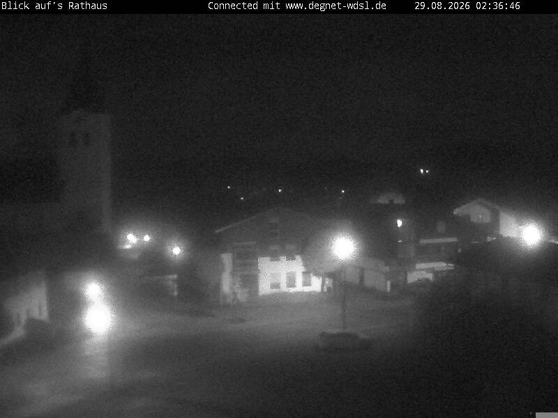 Archiv Foto Webcam Hunderdorf - Blick auf Pfarrkirche St. Nikolaus