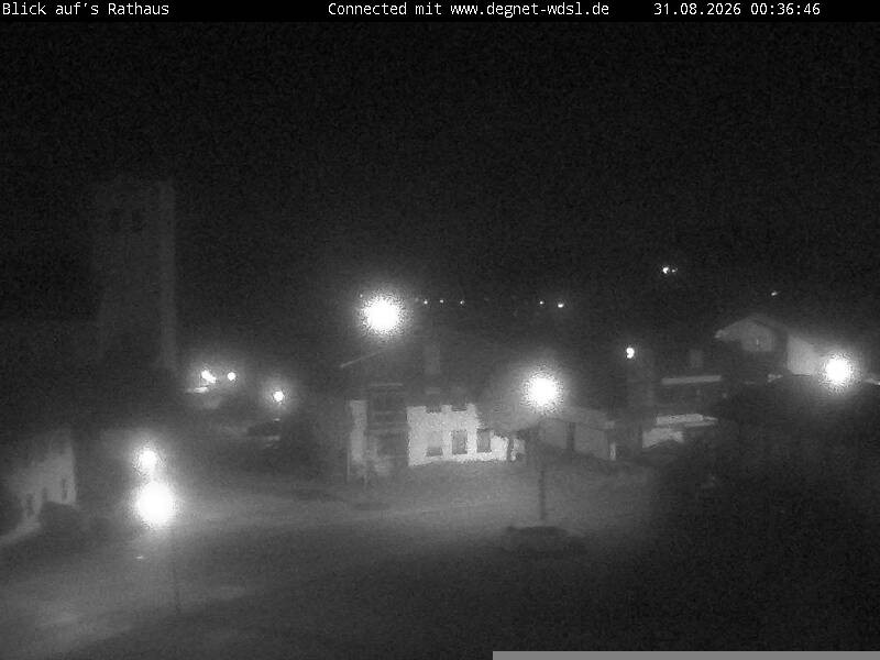 Archived image Webcam Hunderdorf - view towards church St. Nikolaus