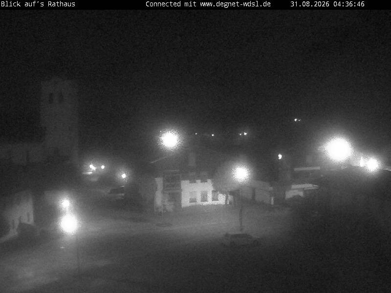 Archived image Webcam Hunderdorf - view towards church St. Nikolaus