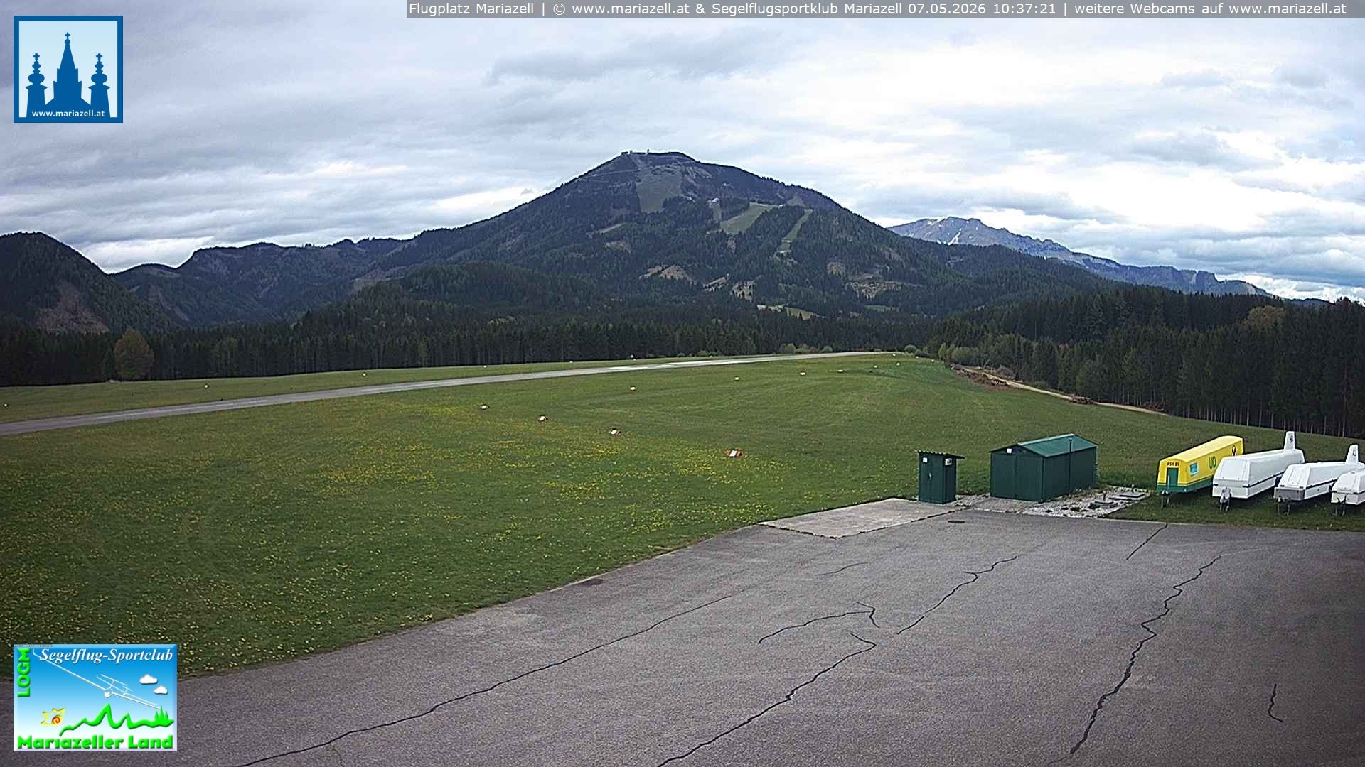 Archived image Webcam Airfield Mariazell - View to northwest