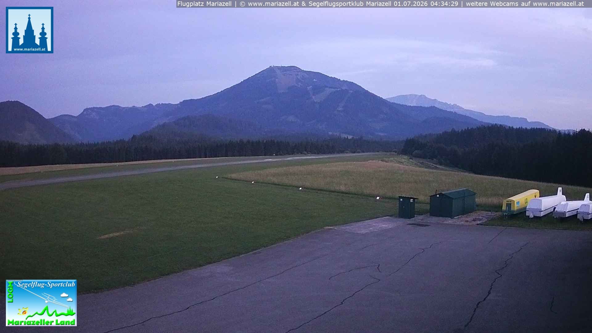 Archived image Webcam Airfield Mariazell - View to northwest