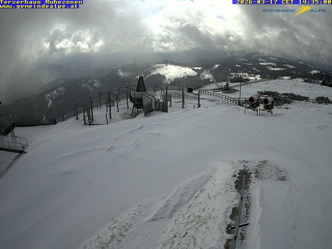 Archiv Foto Webcam Gemeindealpe Mitterbach Spielplatz / Terzerhaus