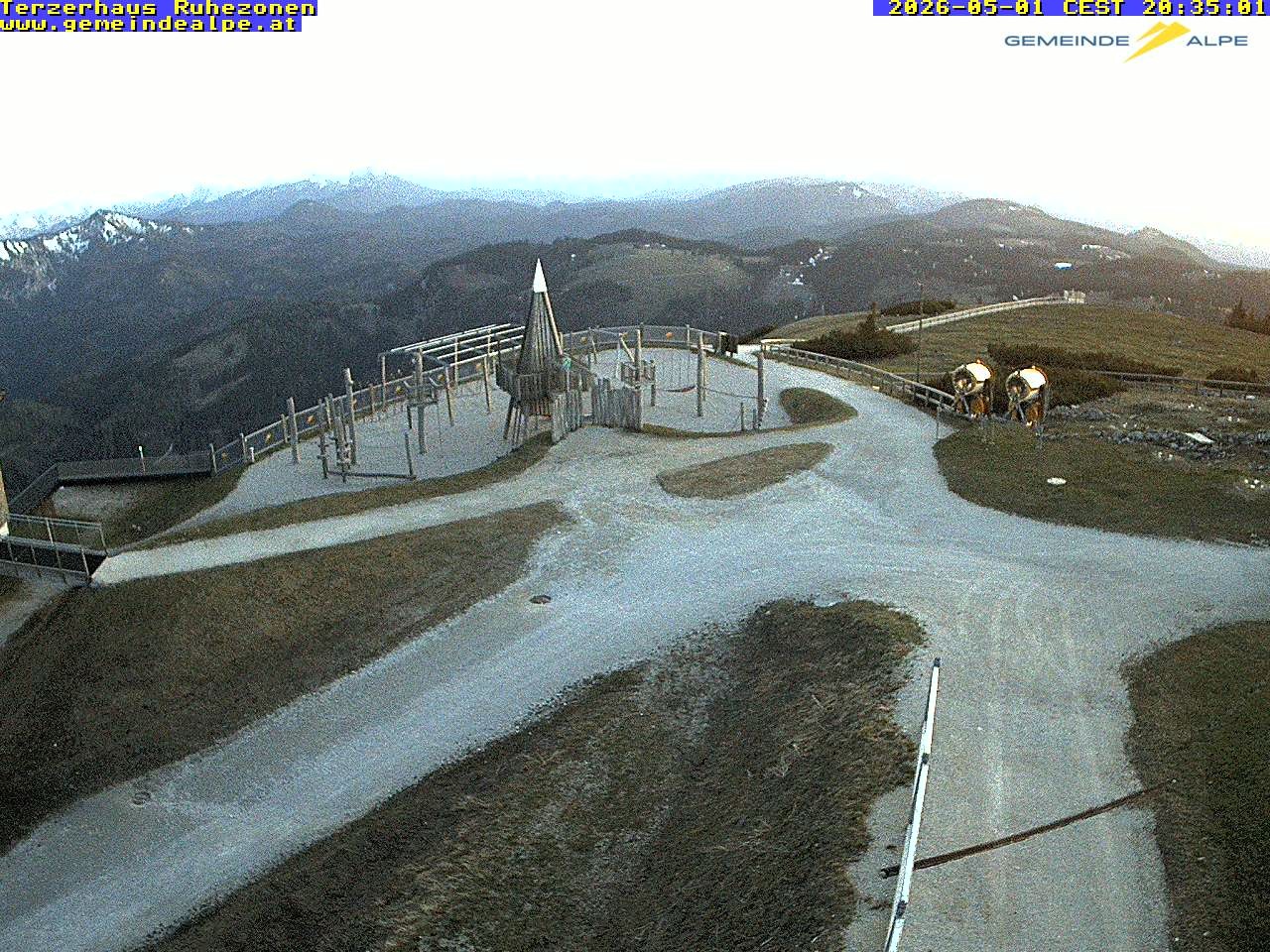 Archiv Foto Webcam Gemeindealpe Mitterbach Spielplatz / Terzerhaus