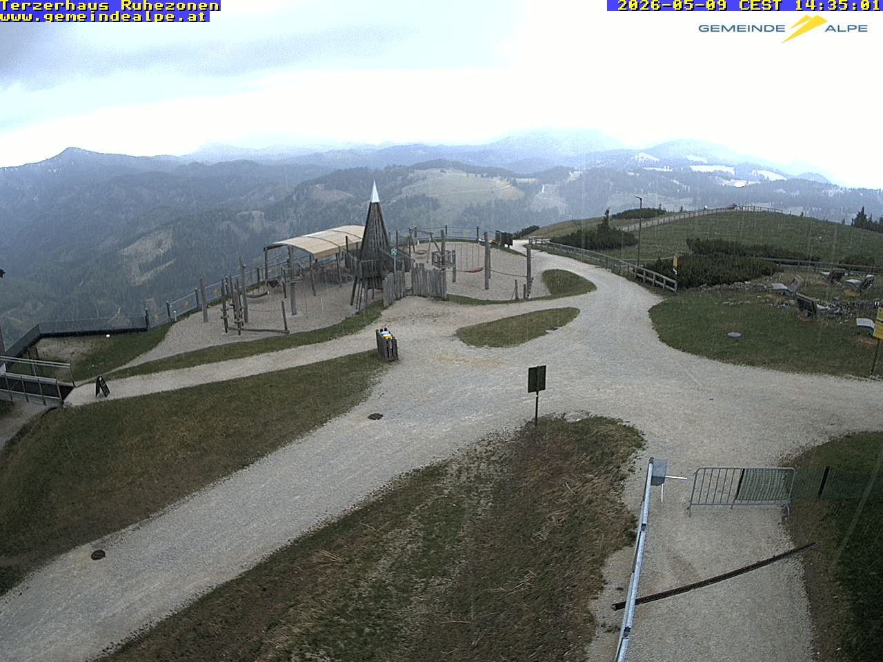 Archiv Foto Webcam Gemeindealpe Mitterbach Spielplatz / Terzerhaus